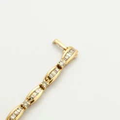 Bracelet diamants taille baguette or jaune 18k