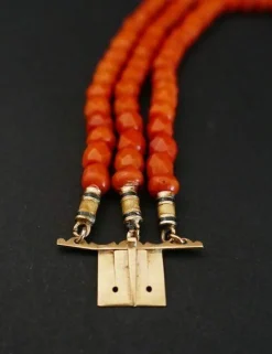 Bracelet En Corail Ancien Facetté, Fermoir avec Cabochon, Or