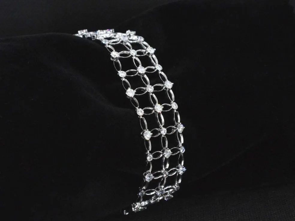 Bracelet en or blanc avec diamants