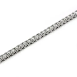 Bracelet en or blanc, diamants