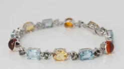 Bracelet en or blanc et pierres fines