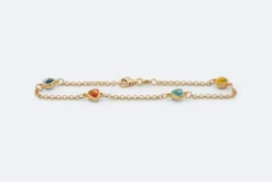 Bracelet en or jaune avec petits coeurs
