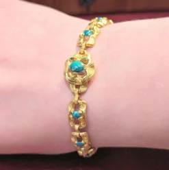 Bracelet en or jaune et turquoises