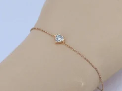 Bracelet en or rose avec cœur en diamant 0,10 carat