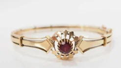 Bracelet en Or rose et Grenat