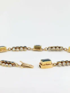 Bracelet en or, saphirs et perles fines