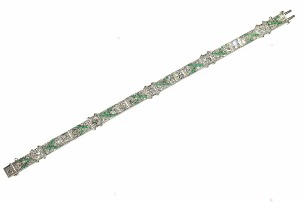 Bracelet en platine des années 1920 avec diamants et émeraudes