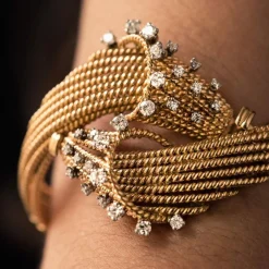 Bracelet fils d'or et diamants