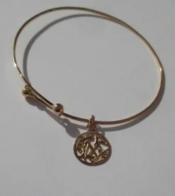 Bracelet jonc et pendentif monogramme CM en or rose