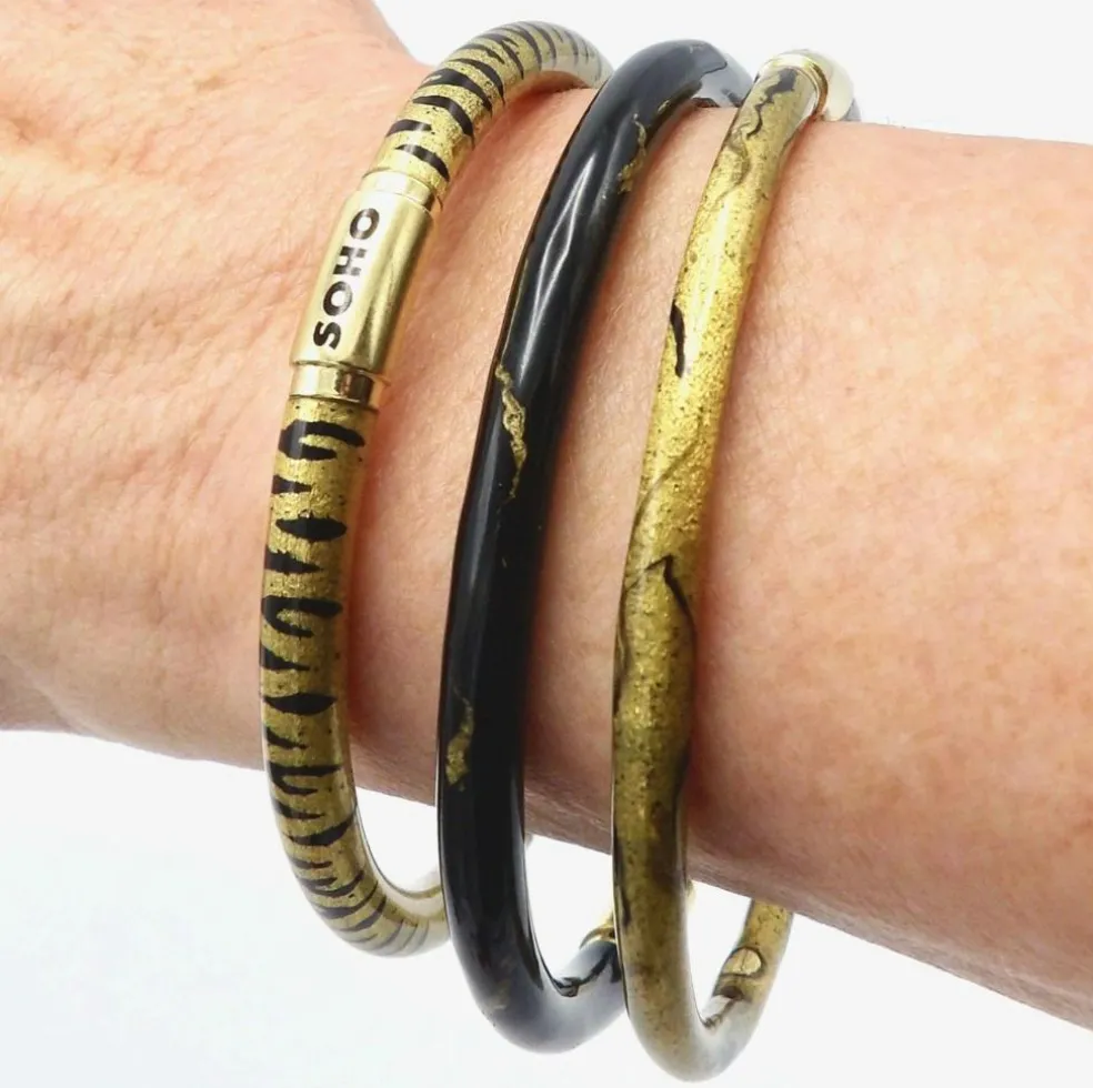 Bracelet jonc SOHO en or 18 carats émaillé à rayures tigrées