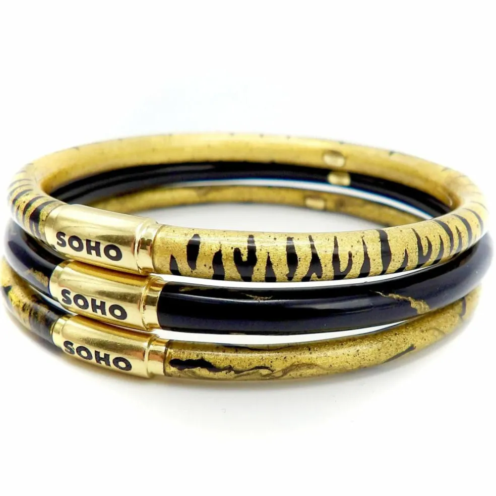 Bracelet jonc SOHO en or 18 carats émaillé à rayures calligraphiques dorées
