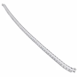 Bracelet ligne or blanc et diamants taille princesse.