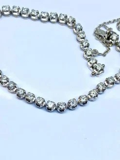 Bracelet ligne or blanc serti de 41 diamants 4,10 carats