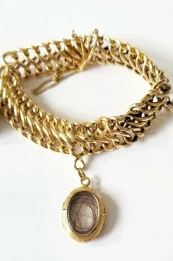 Bracelet maille américaine or jaune et breloques