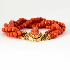 Bracelet manchette or et corail, époque Napoléon III