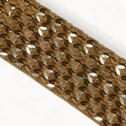Bracelet manchette souple à maille fleurie