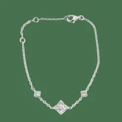 Bracelet motifs diamants tailles princesses.