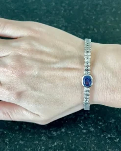 Bracelet or blanc saphir et brillants