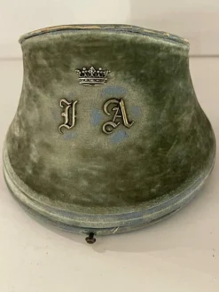 Bracelet Or Et Vermeil à Décor d'Une Couronne