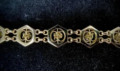 Bracelet or jaune avec motifs en forme hexagonale et 3,30 carats de diamants
