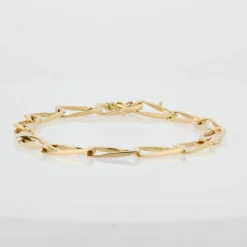 Bracelet or jaune gourmette maillons rectangulaires