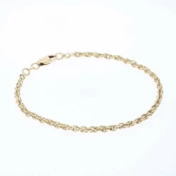 Bracelet or jaune maillons torsadés
