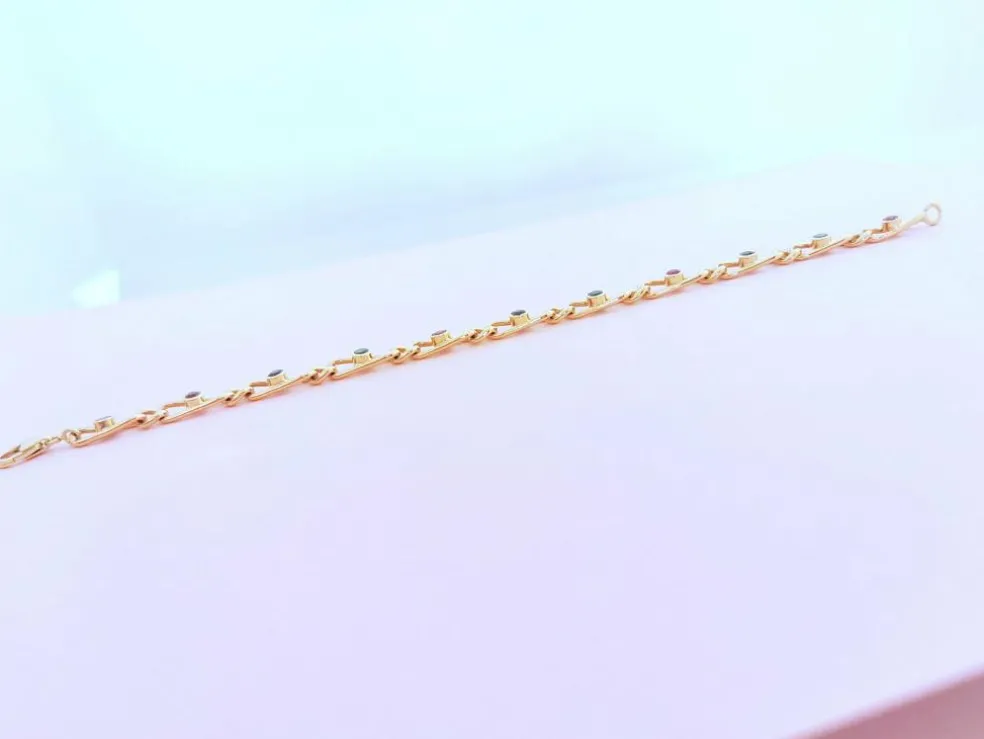 Bracelet or jaune émeraudes rubis saphirs