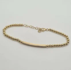 Bracelet or jaune serti d’une barrette de diamants