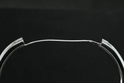 Bracelet perlé en or blanc
