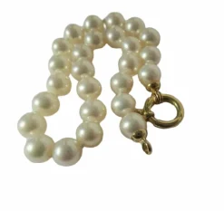 Bracelet perles, fermoir anneau marin