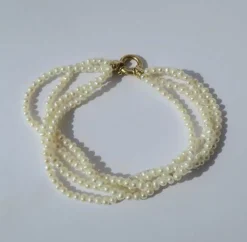 Bracelet quatre rangs perles de culture
