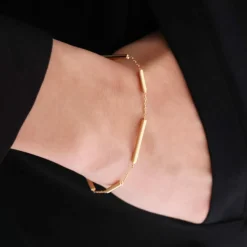 Bracelet rectangles sur chaîne
