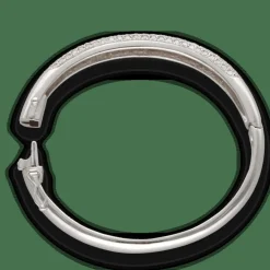 Bracelet rigide ouvrant en or blanc serti de 5,0 Cts de diamants