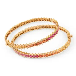 Bracelet rigide ouvrant, or rose et saphirs multicolores
