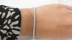 Bracelet rivière en or blanc et diamants sertis clos