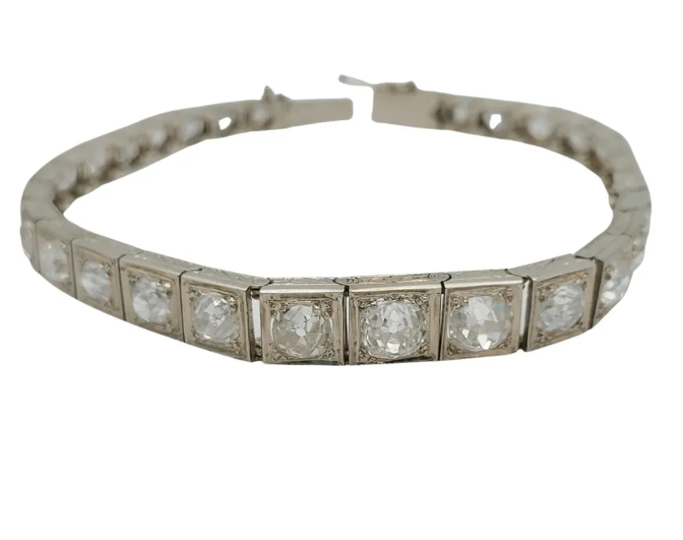 Bracelet rivière fin XIXème orné de diamants