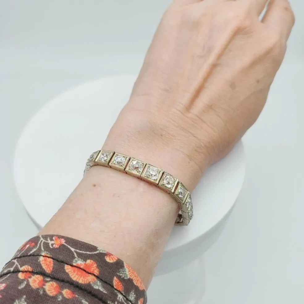 Bracelet rivière fin XIXème orné de diamants