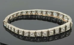 Bracelet rivière fin XIXème orné de diamants
