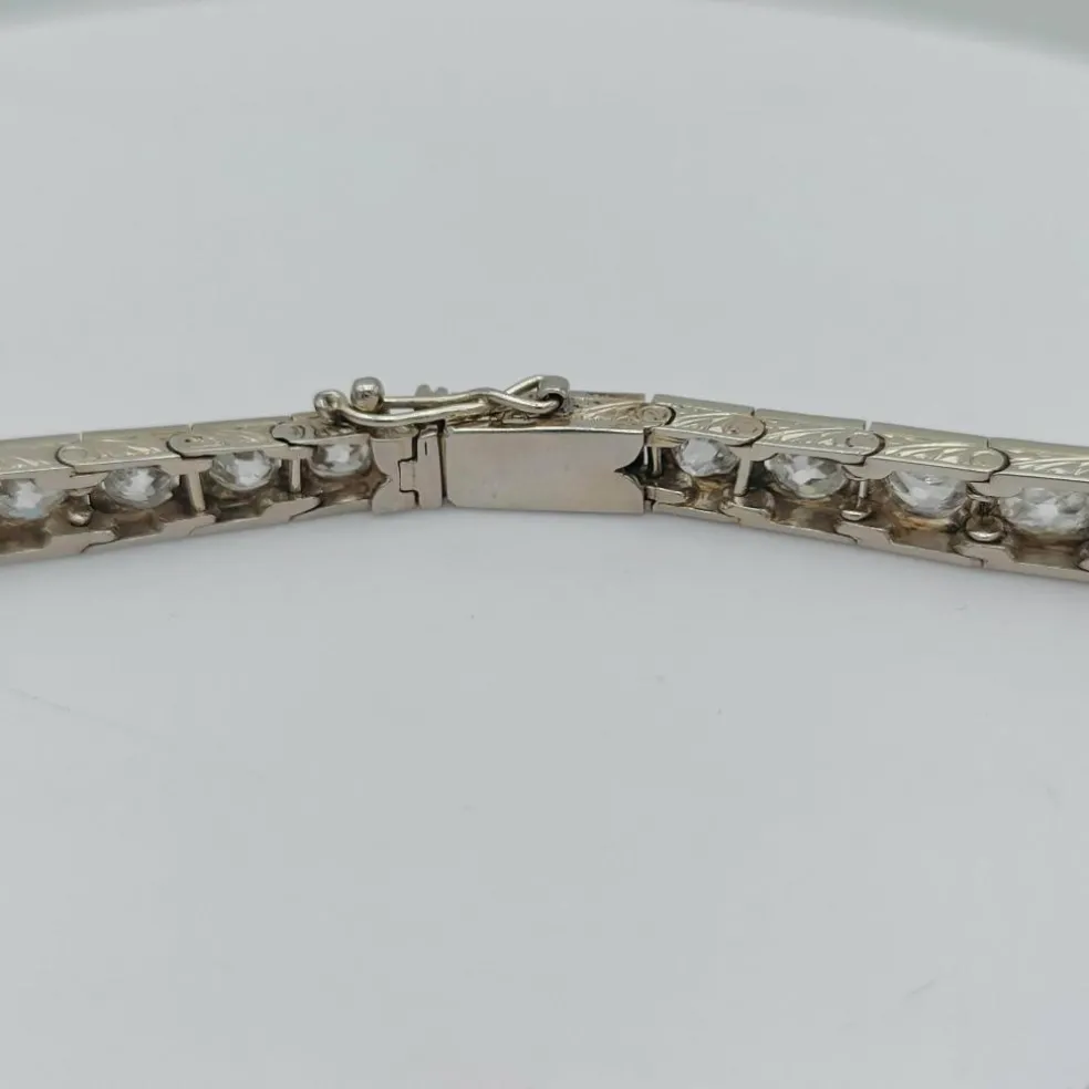 Bracelet rivière fin XIXème orné de diamants