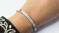 Bracelet souple en or blanc pavé de diamants