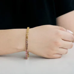 Bracelet Tennis en or jaune et saphirs