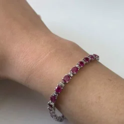 Bracelet tennis rubis et diamants
