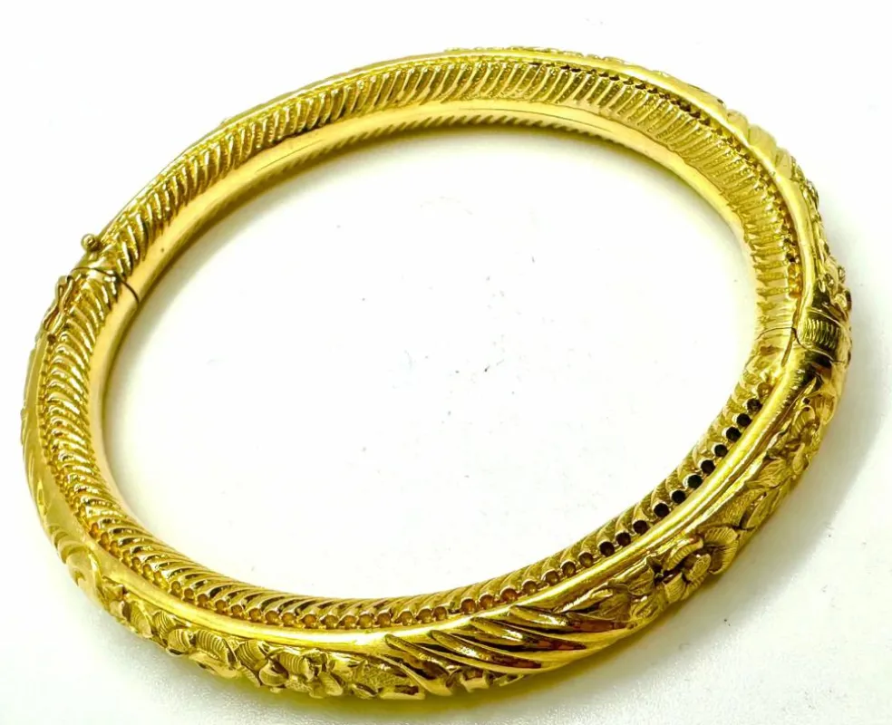 Bracelet vintage en or fabriqué à partir d'un tube creux, début des années 1900