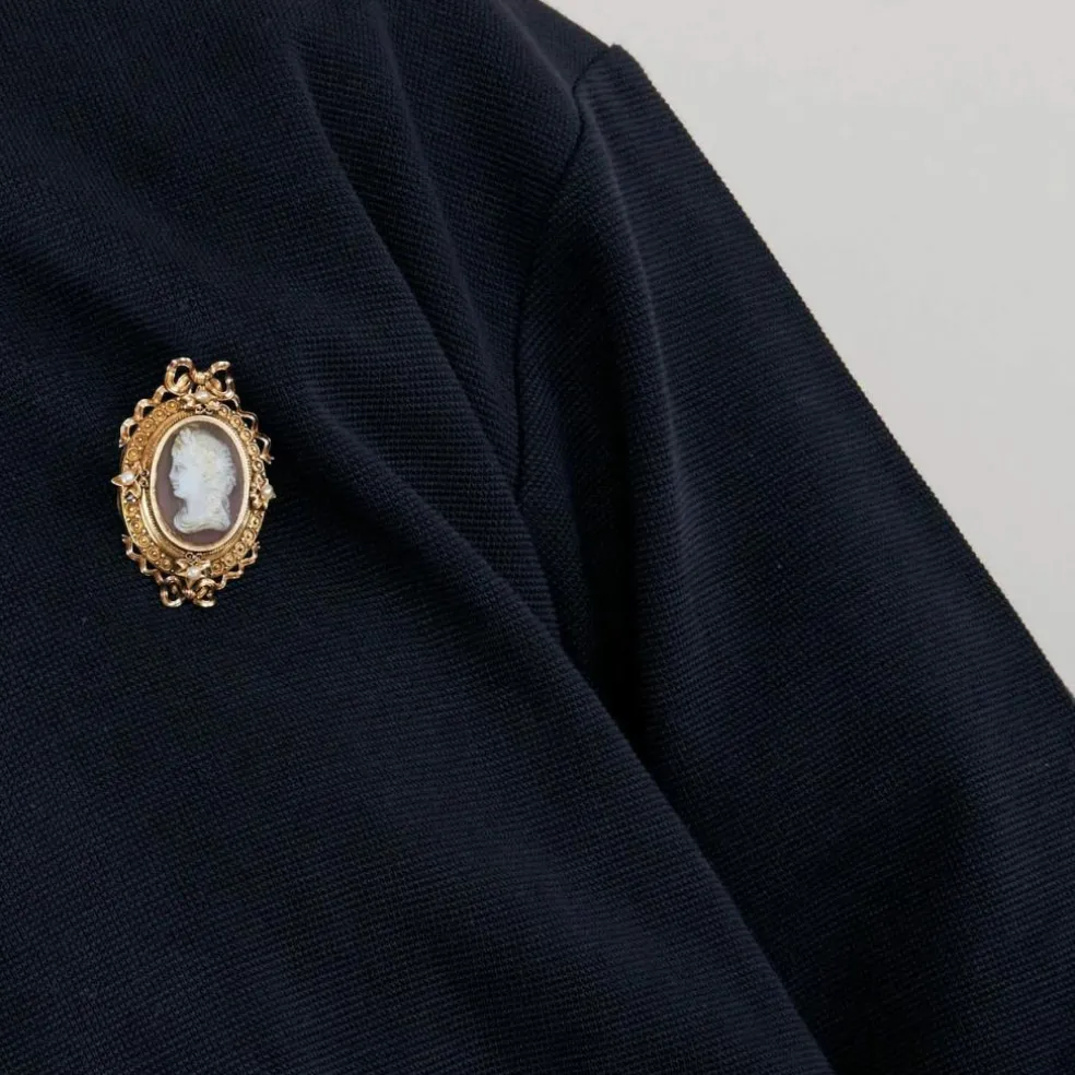 Broche - pendentif camé sur agate or