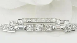Broche ancienne en platine et diamants