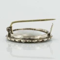 Broche ancienne miniature et perles sur argent