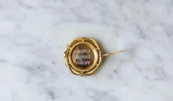 Broche Ancienne Vierge en or jaune Diamants et Email