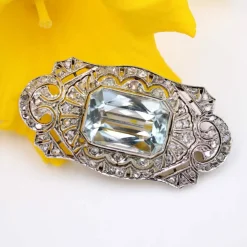 Broche Art Déco aigue-marine et diamants