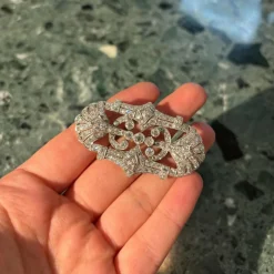 Broche Art Déco en platine avec diamants de 6,30 ct