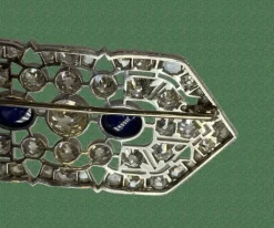 Broche art deco platine or jaune diamants et saphirs